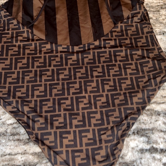 Fendi Reversible One Piece Swimsuit Women's - Picture 4 of 12